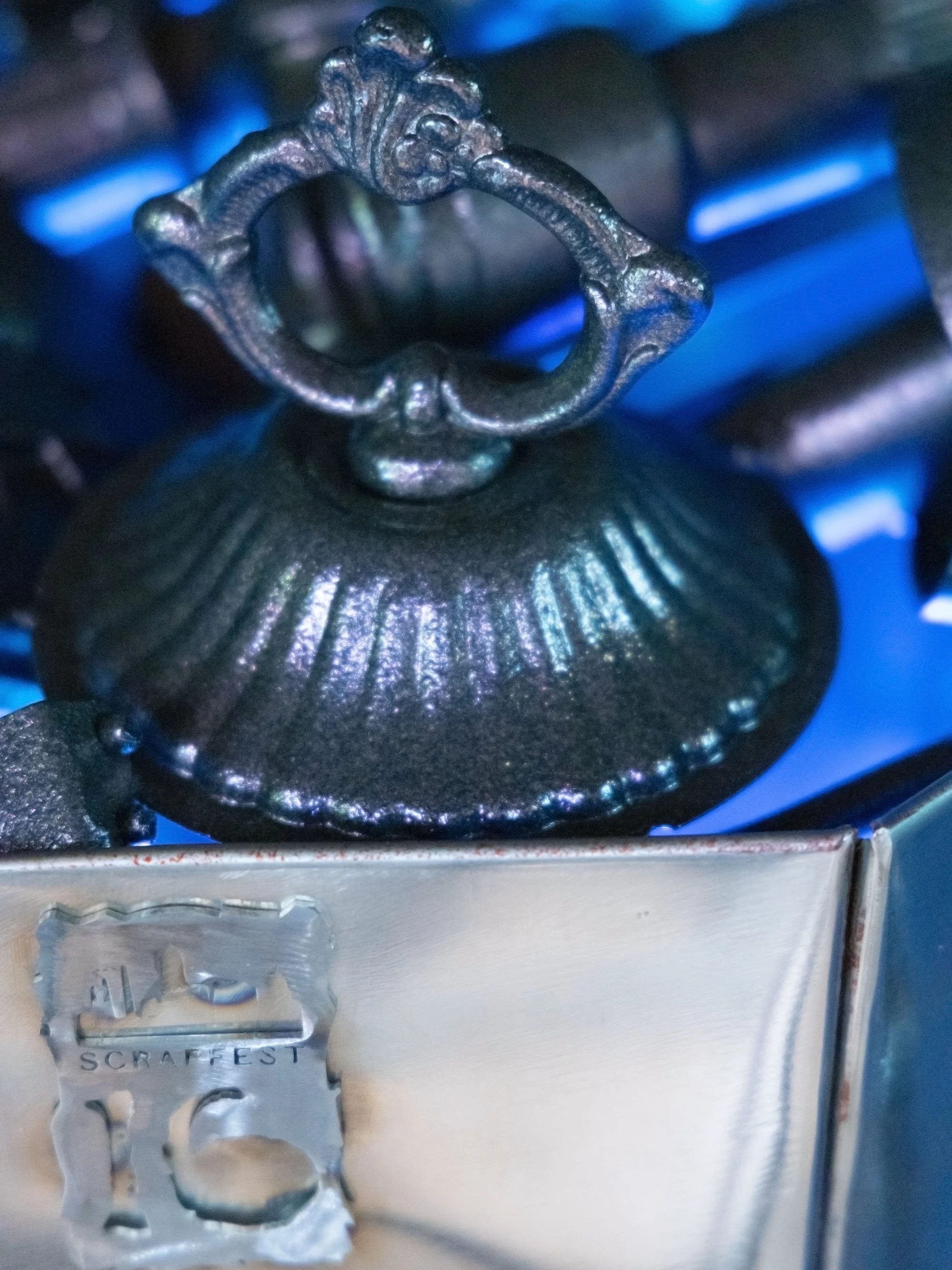 B48A7647BUCKET.jpg
