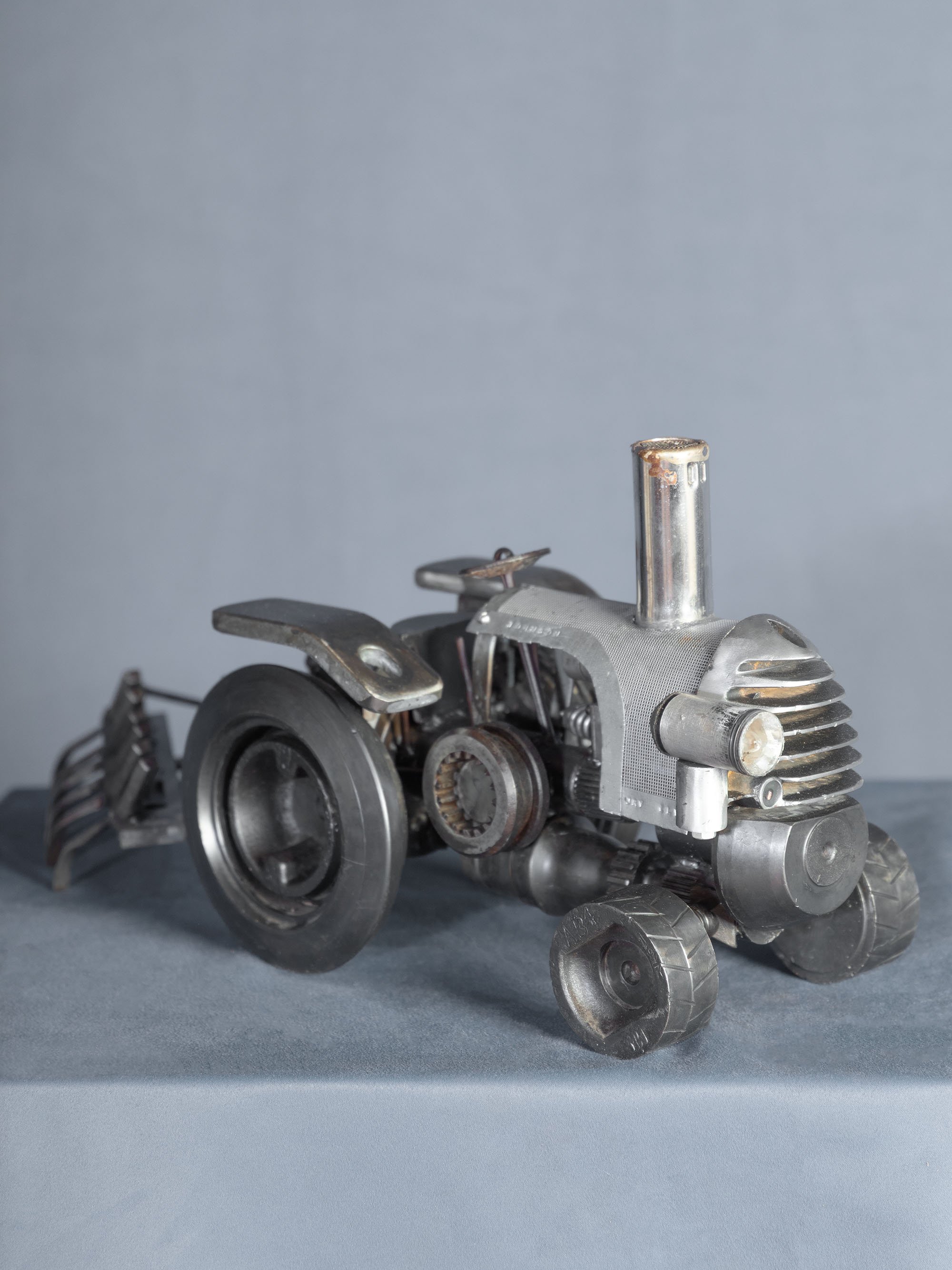 B48A7629TRACTOR.jpg