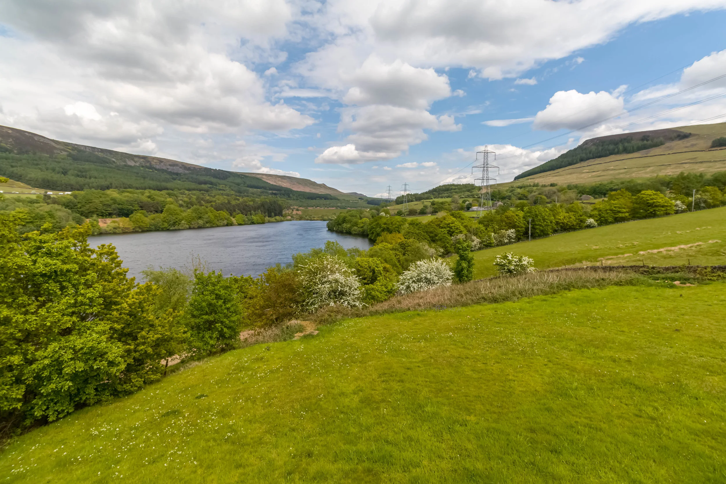 Tintwistle, Derbyshire May 2019 — PropertyPhotographs.co.uk