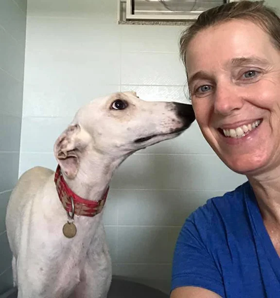 Stark getting to know volunteer Jacqueline.