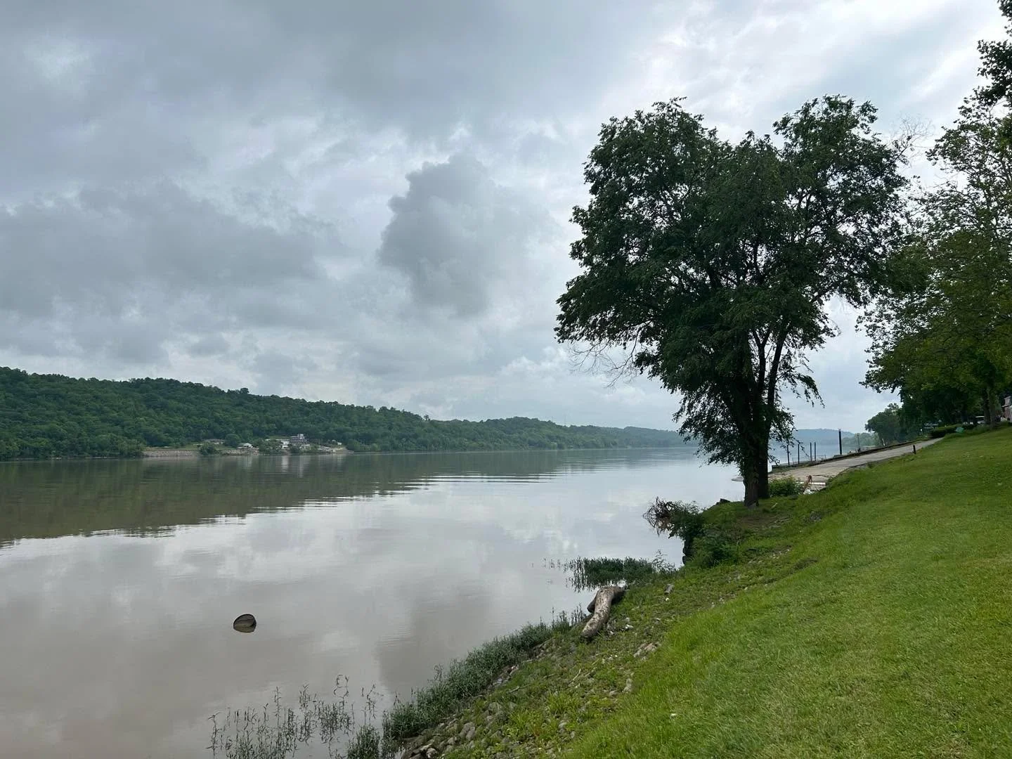 It&rsquo;s a beautiful day along the river in Augusta KY. #artinthepark #artshow #augustaky
