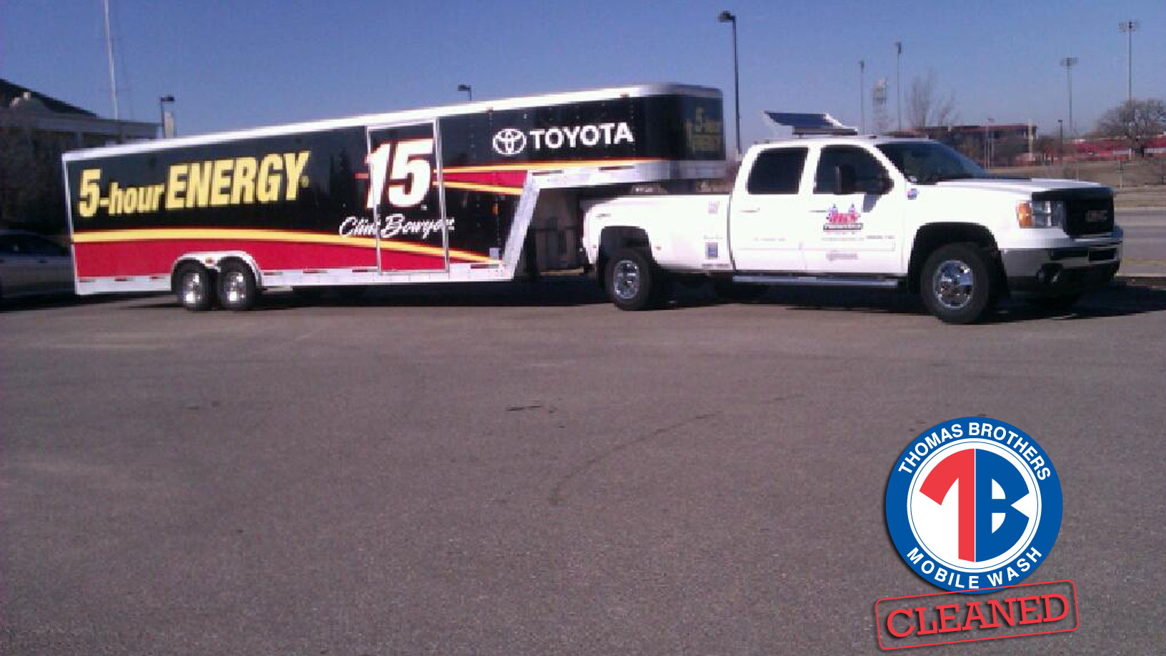 clint_bowyer_powerwashing_truck_fullview.jpg