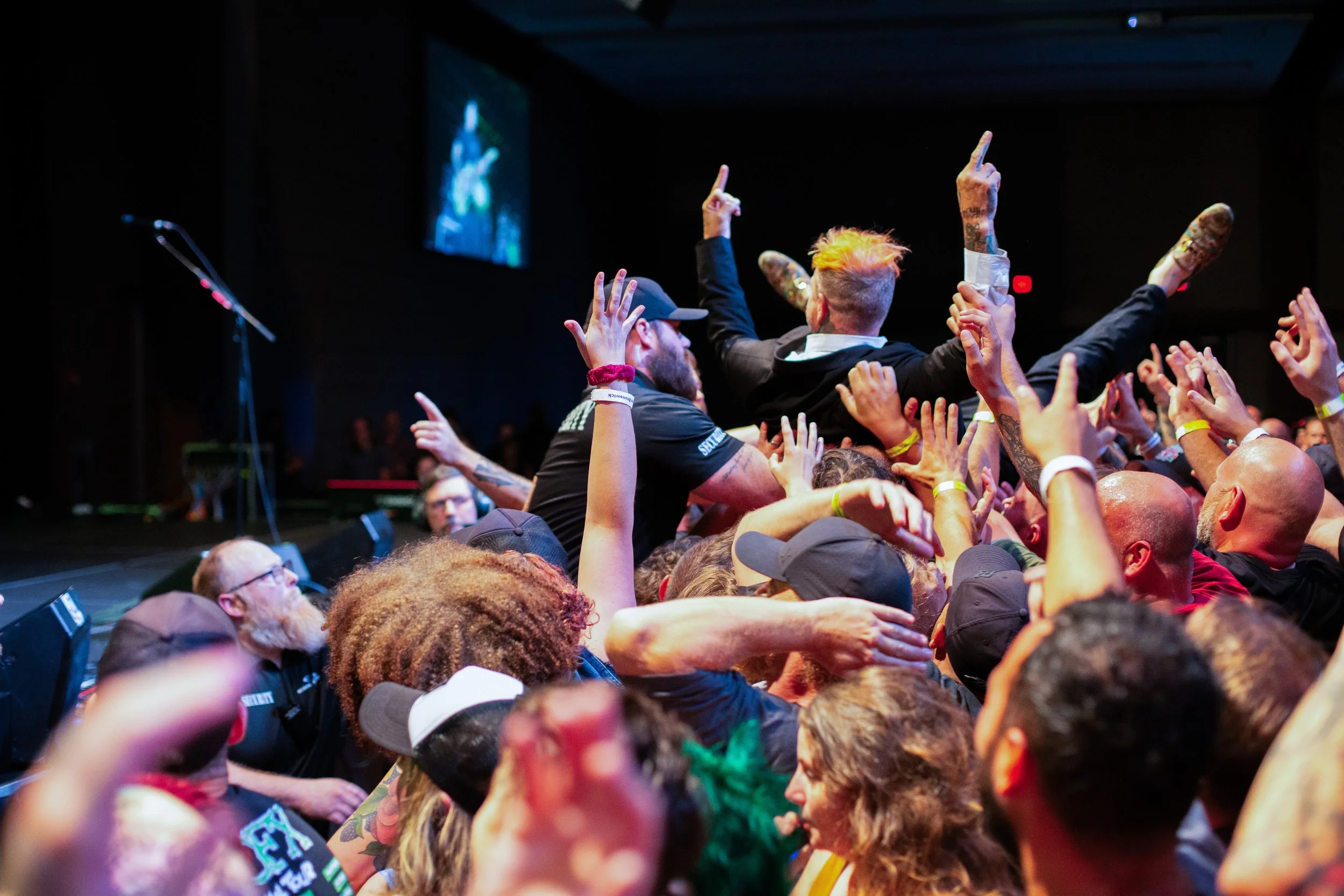 Live -1-4.jpg