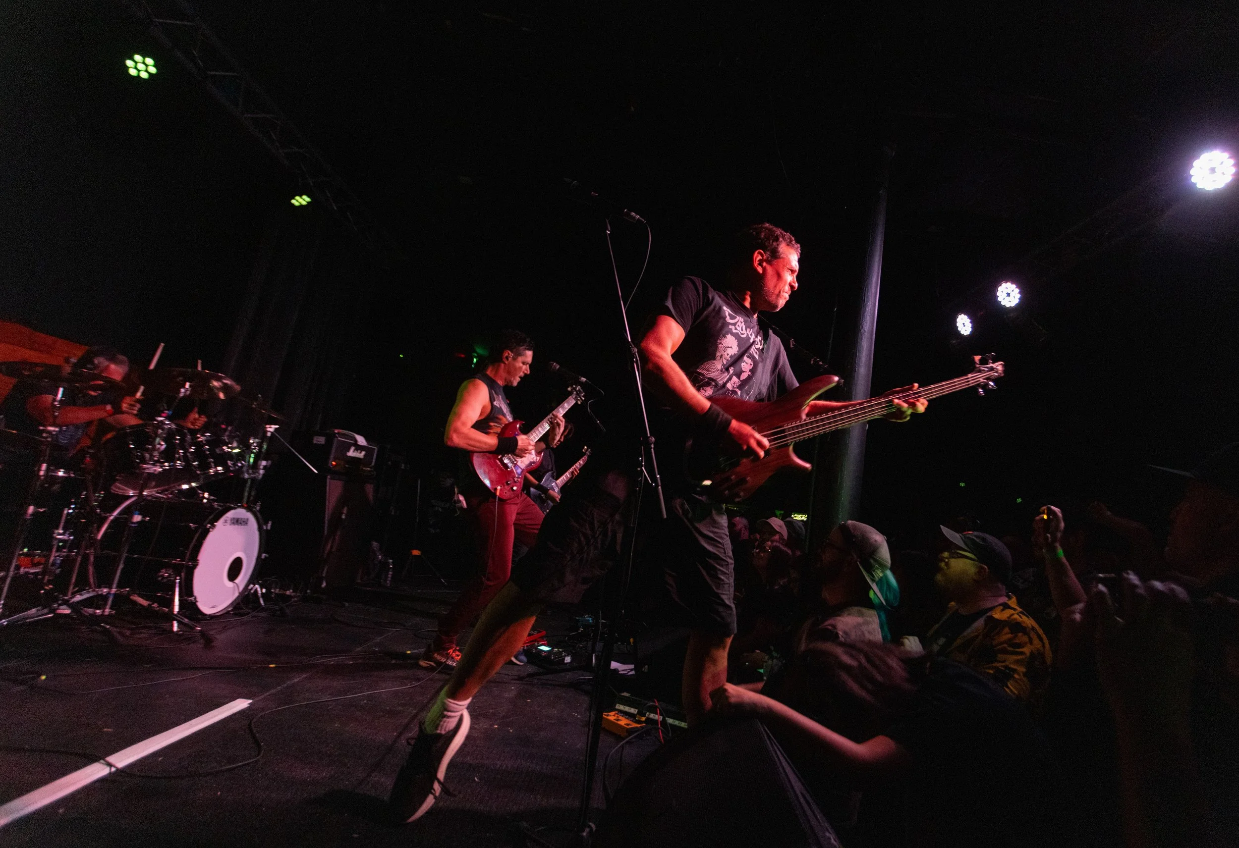 Live -1-7.jpg