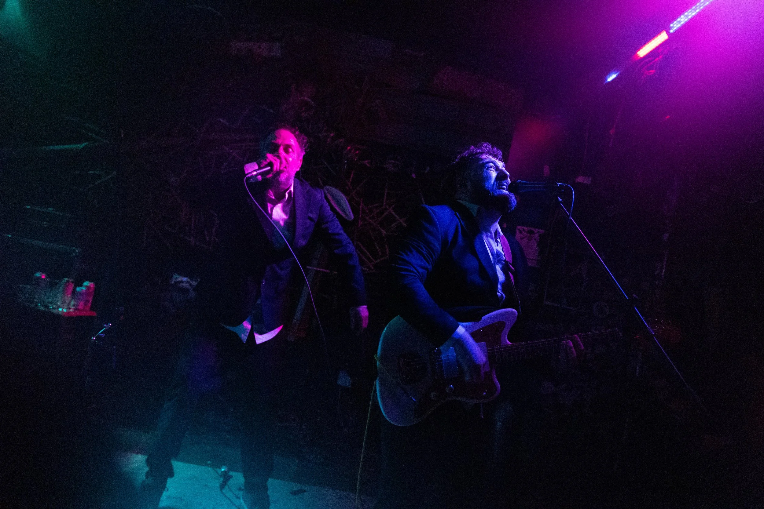 Live -1-2.jpg