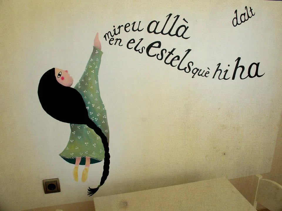 Un mural il·lustrat per Anna Terricabras.