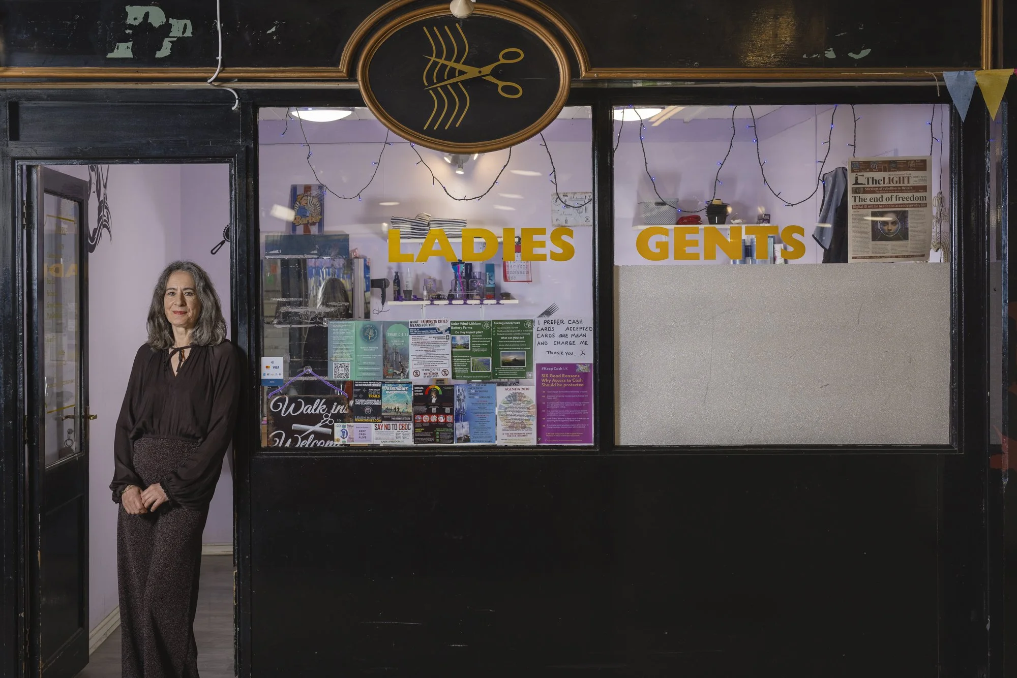 MEANWHILE IN GLOUCESTER_MARKET HOLDERS_©EMILIE SANDY 2026-4380.jpg