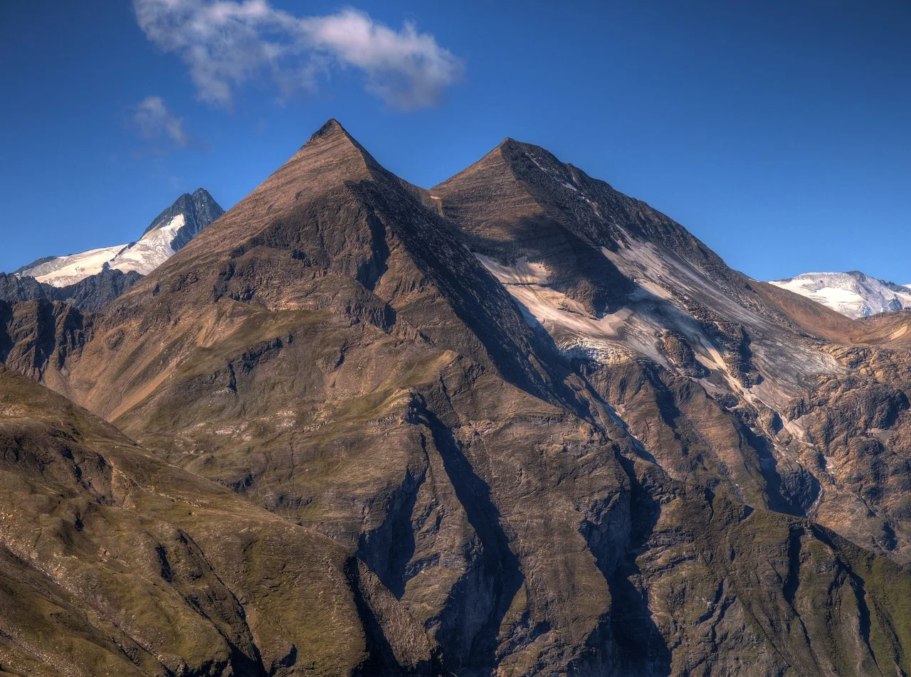 detailed_mountain_stock_by_burtn-d49tp7a.jpg