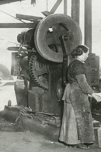 An example of the large punch shearing machine that G.H. Varley purchased in 1926.