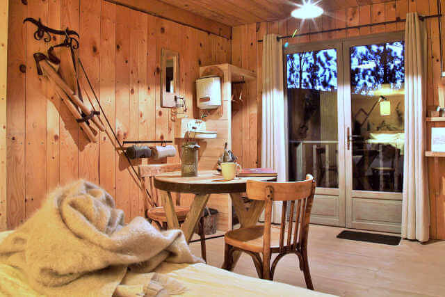 ©Terre des Baronnies-Ecolodge-Persée-Luberon.JPG