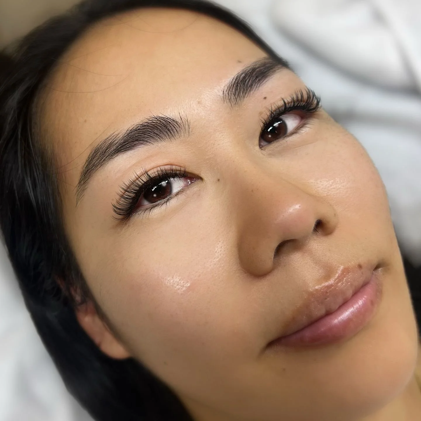 ———
🫶🏼 double tap if you like this wink/hybrid lash set! 
✨ refer a friend & both of you will get 15% off your service!
#oregonlashextensions #pdxlashextensions #portlandlashextensions #pdxlashes #portlandlashes #oregonlashes