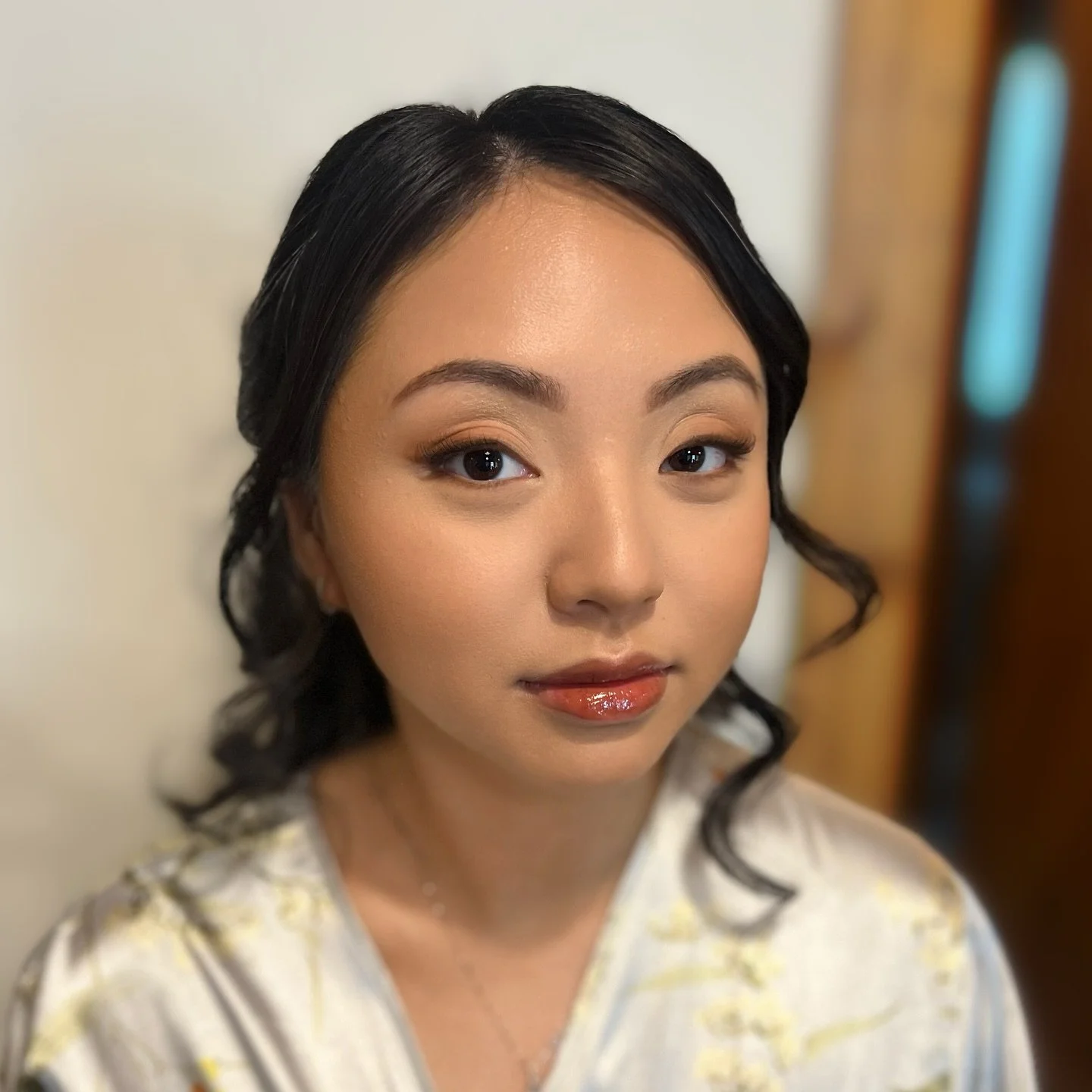 elliott’s wedding day ✨
———————————————
#oregonmakeupartist #oregonbride #oregonwedding #pdxmua #asianmakeupartist #portlandmakeu