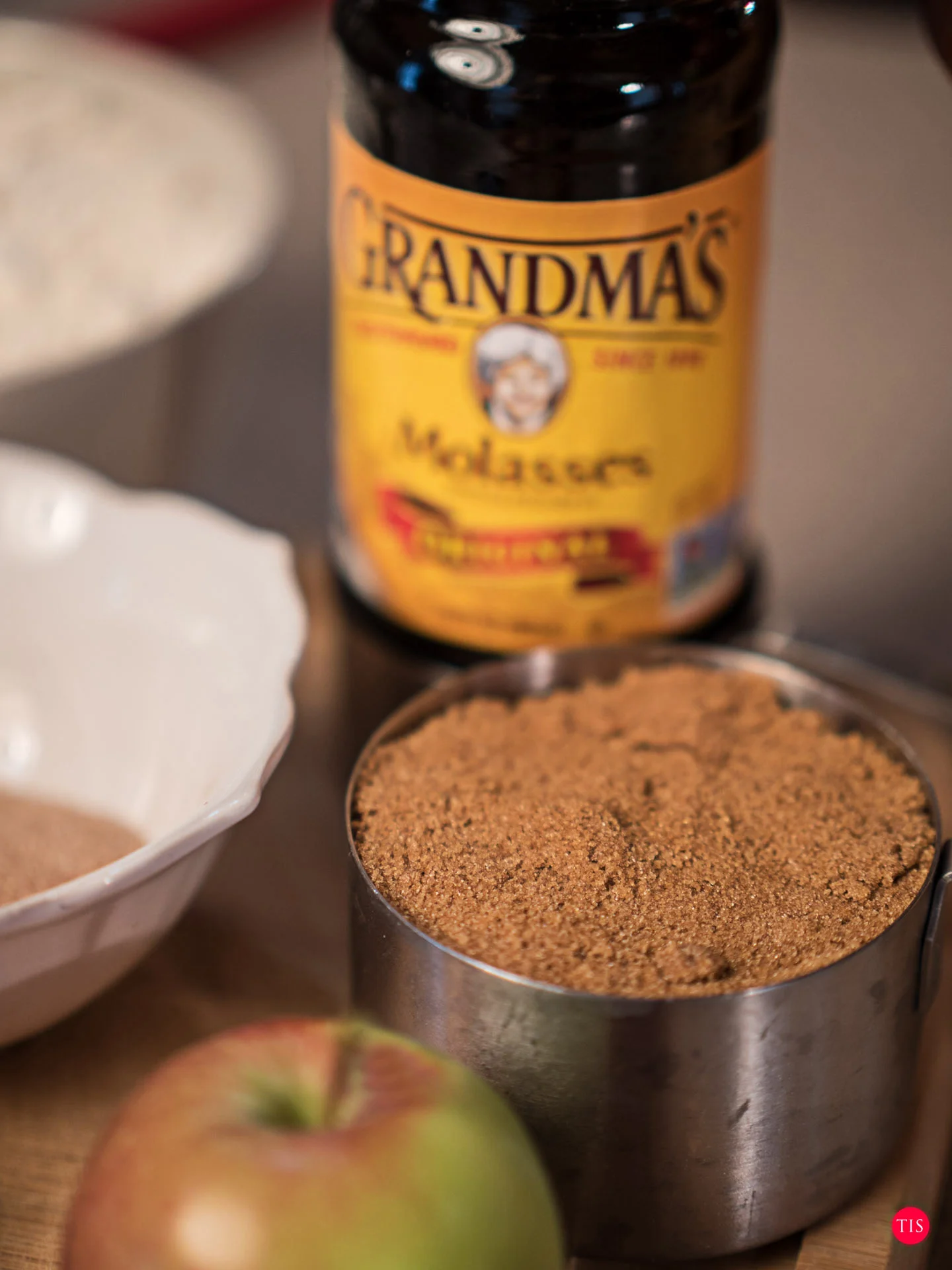 Grandma's Molasses - 1 Cup Firmly packed Brown sugar
