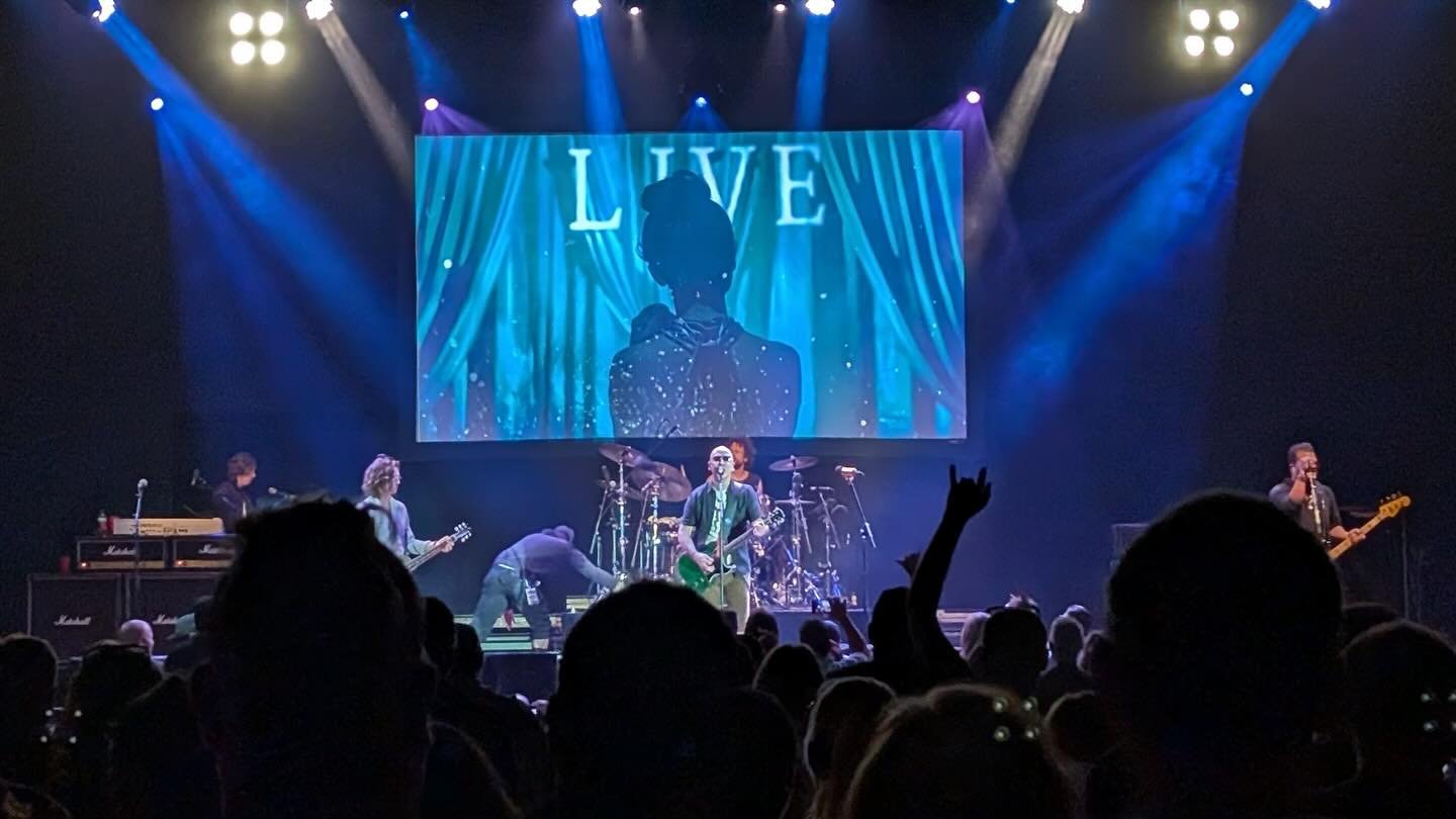 Tonight at @firekeepers : @livetheband
#concerts #liveevents #eventpros