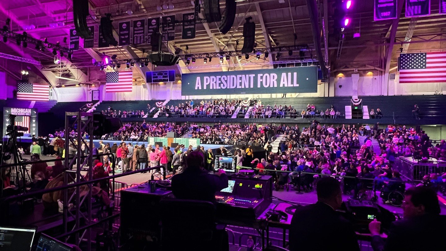 Thanks to our friends at @CorporateLive for bringing us in on the last-minute production needs on campus at @msu for the Harris/Walz campaign. #eventprofs #corporatetheater #liveevents #stadiumshow #arenashow