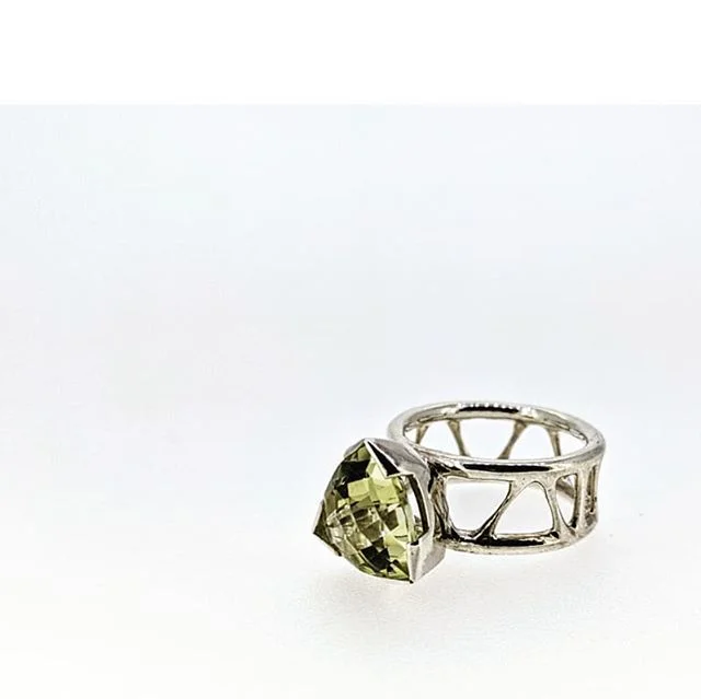 #lemonquartz and #sterlingsilver #ring 
#sticky #gloop #web #silverjewelry by #hajewellery