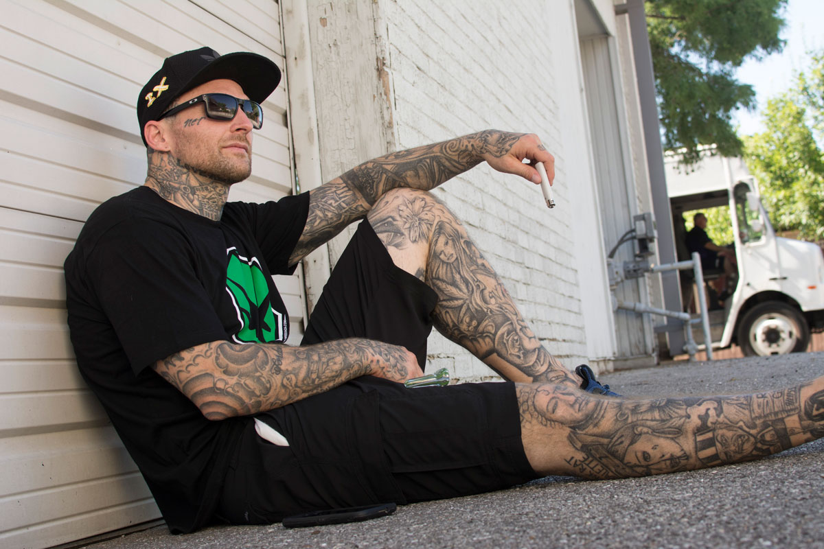 blackshirt-man-3-thrive-jun2017-1200px.jpg