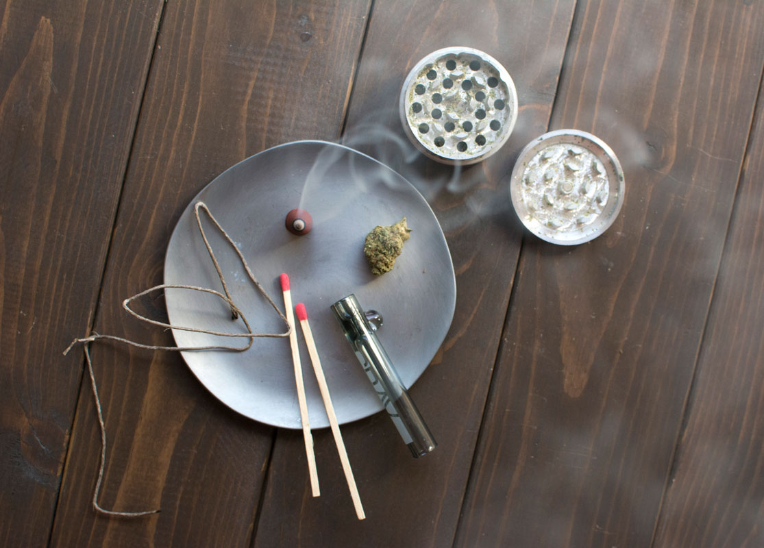 incense-taster-grinder-thrive.jpg