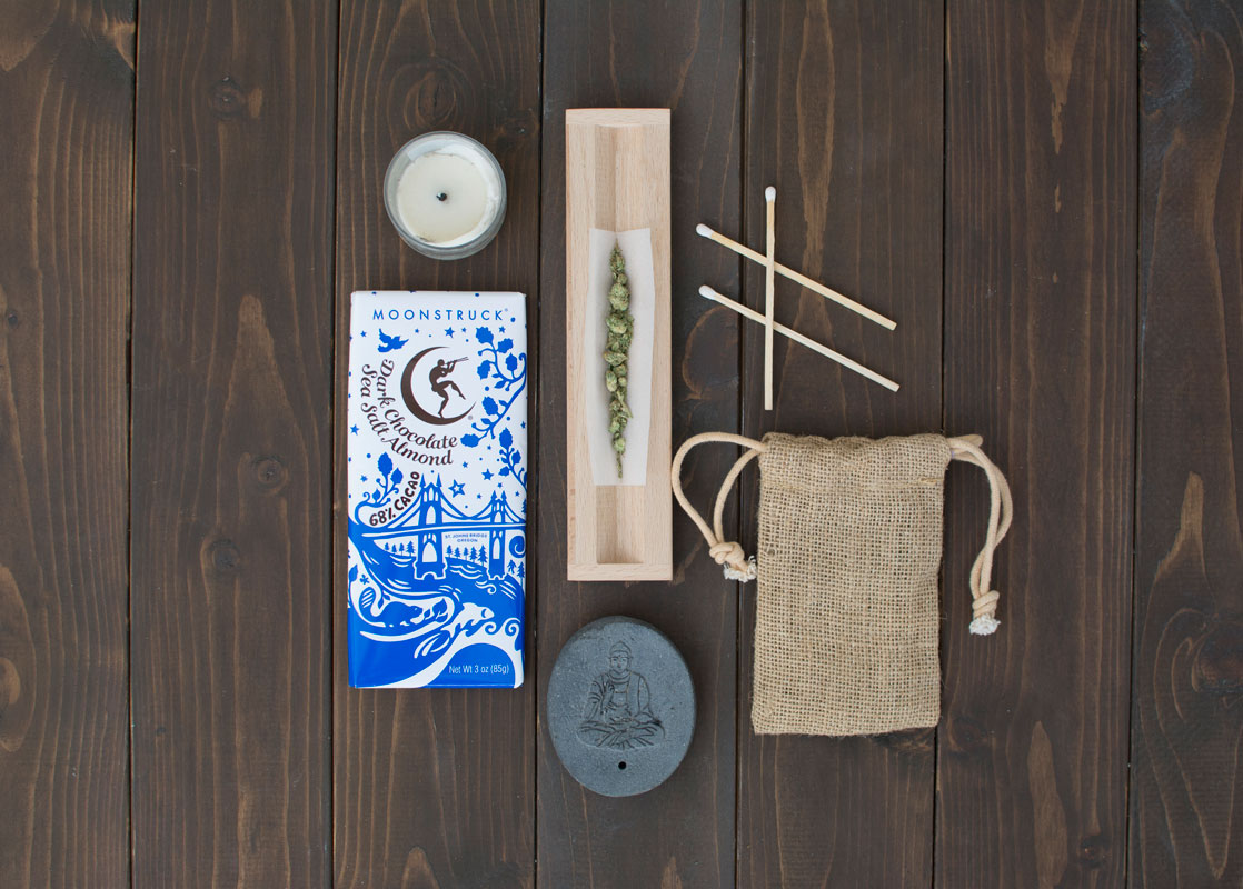 meditation-flatlay-thrive.jpg