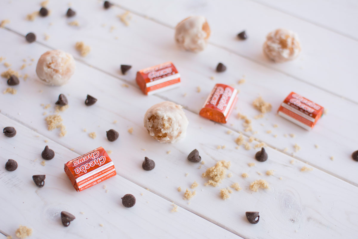 baking-donuts-orange-closeup-cheebachews.jpg