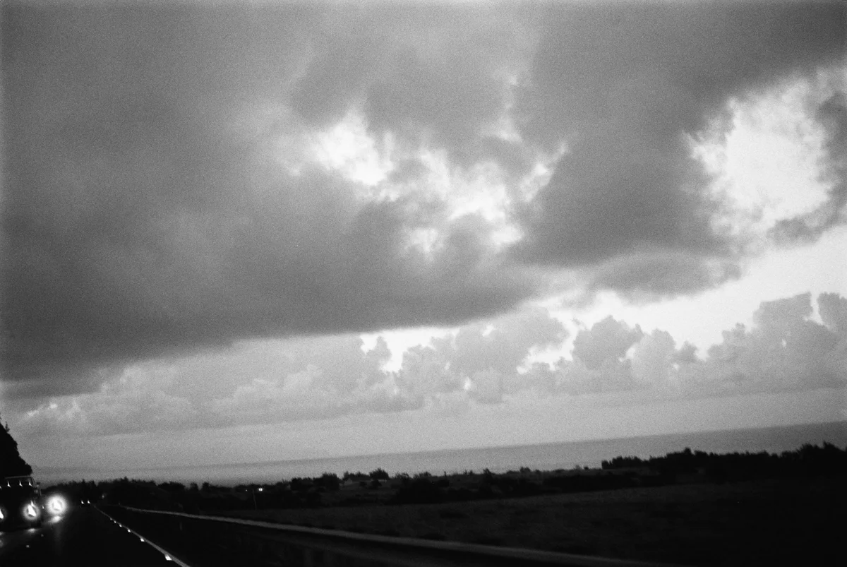 LMS_Maui_Canon300V_Tmax400_web_15-32.jpg