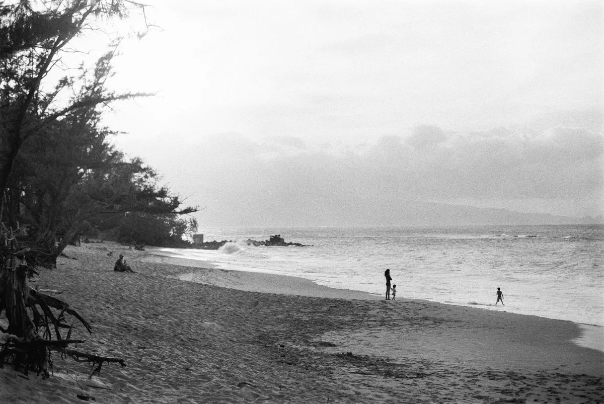 LMS_Maui_Canon300V_Tmax400_web_15-17.jpg