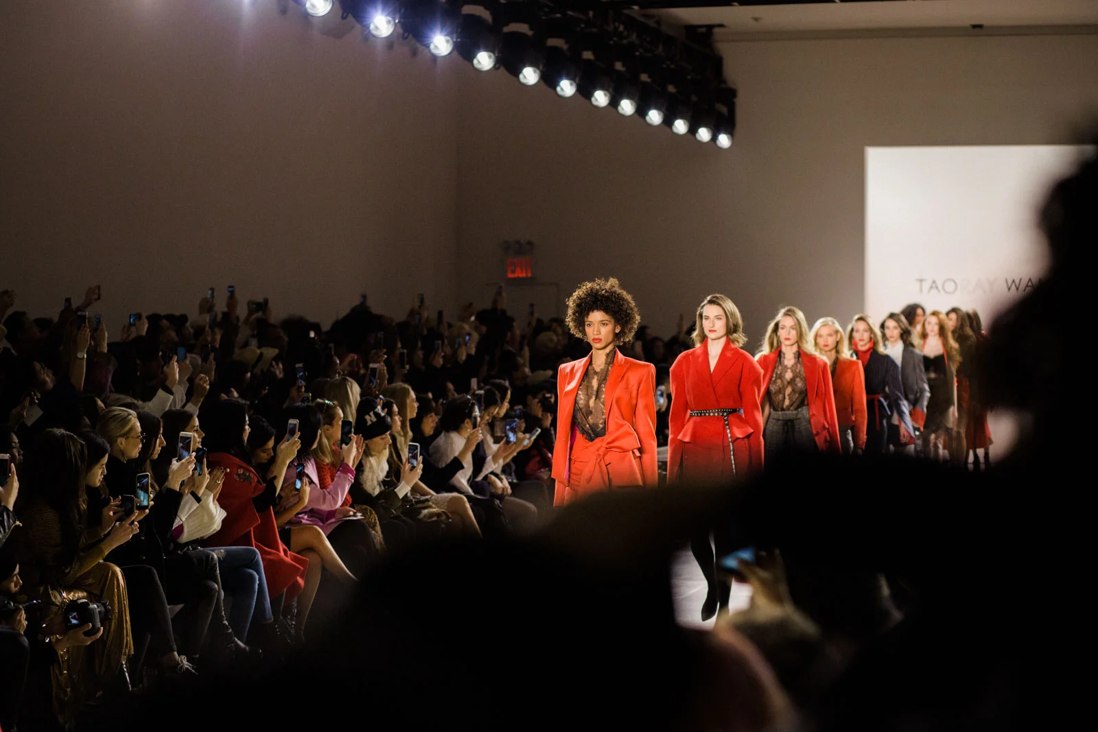TAORAYWANG_FW18-LucaMercedes-WEB-105.jpg