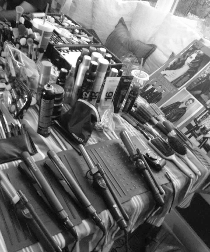 bts of my working area: tools and vision board to bring the vision to life