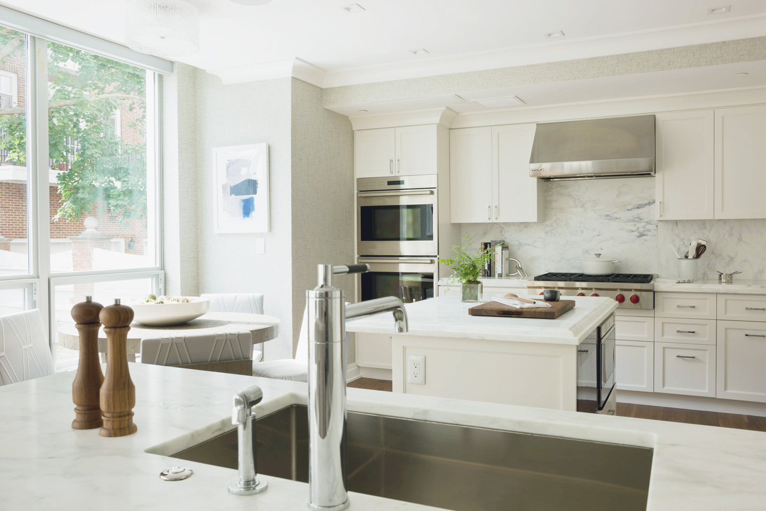 The Lauren Residences’ kitchens are open and bright and provide top of the line appliances • Image Provided by The Lauren Residences / ADG