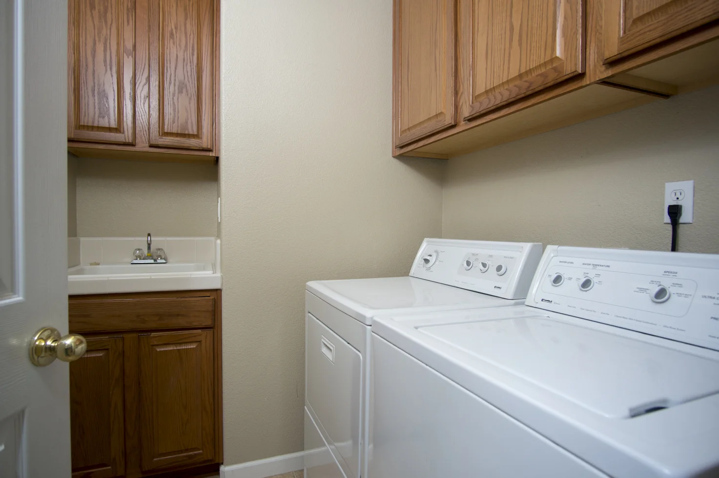 1873 Monterey Pines Roseville CA Renee Nielsen-38.jpg