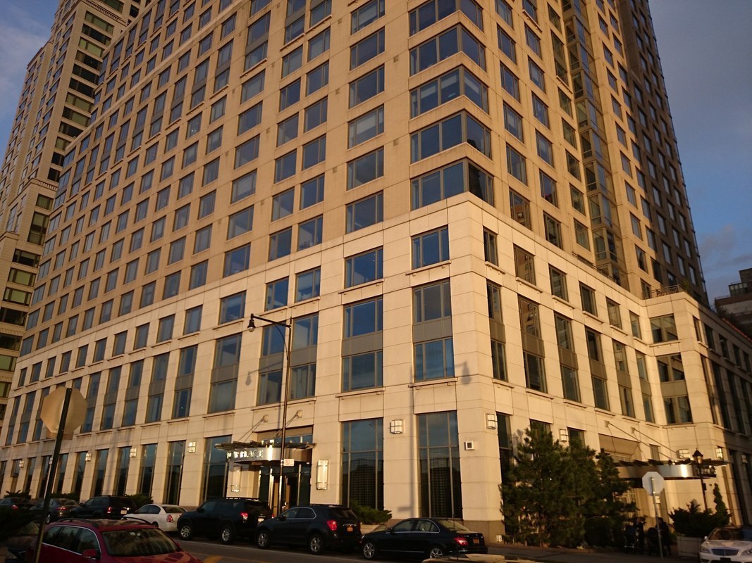 220 Riverside Boulevard, 12E