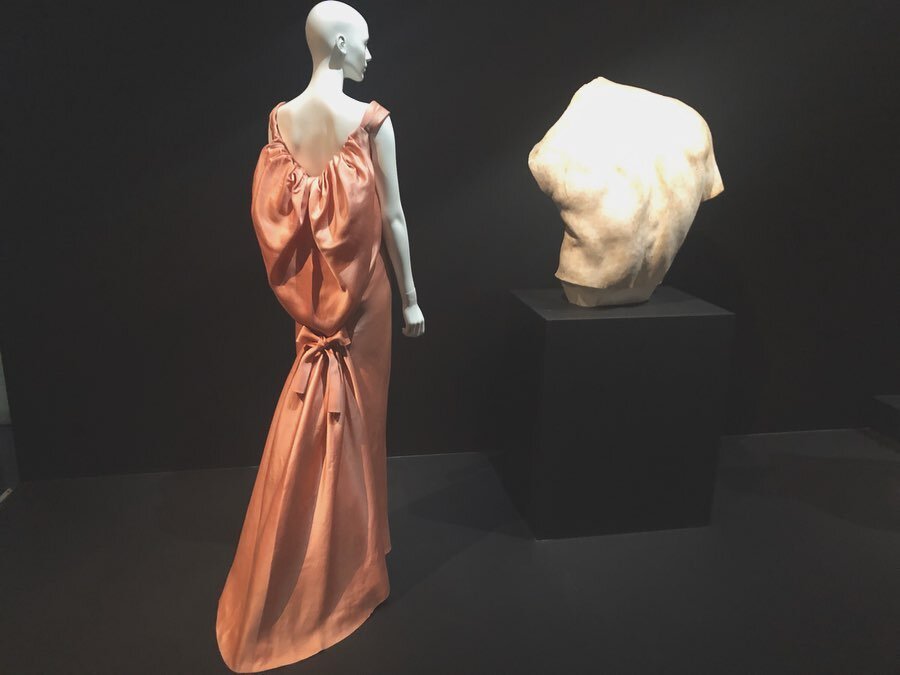 Closing today @museebourdelle, Dos &agrave; la Mode or Back Side/ Fashion from Behind, curated by @a.samson.paris. This swell show presents over 100 pieces from the Palais Galliera collection from the 18th century up to now, all in dialogue with work