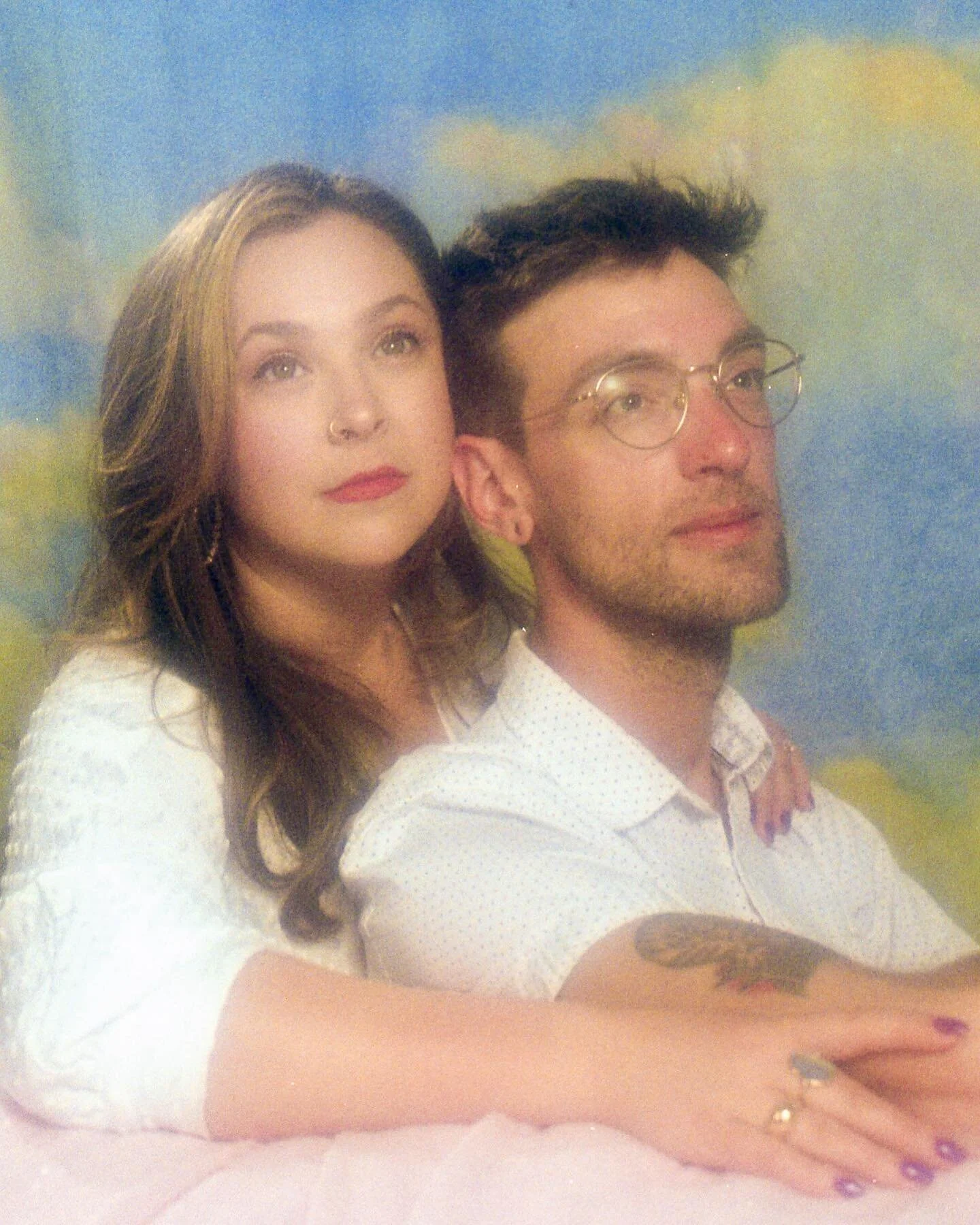 Going through and posting some glamour shots from a while ago I never shared ! 
I&rsquo;ll be in LA/OC in late august, would anyone be interested if I did a pop up? 

#glamourshots #glamourshoot #glamourshotsphotobooth #bayareaglamourshots