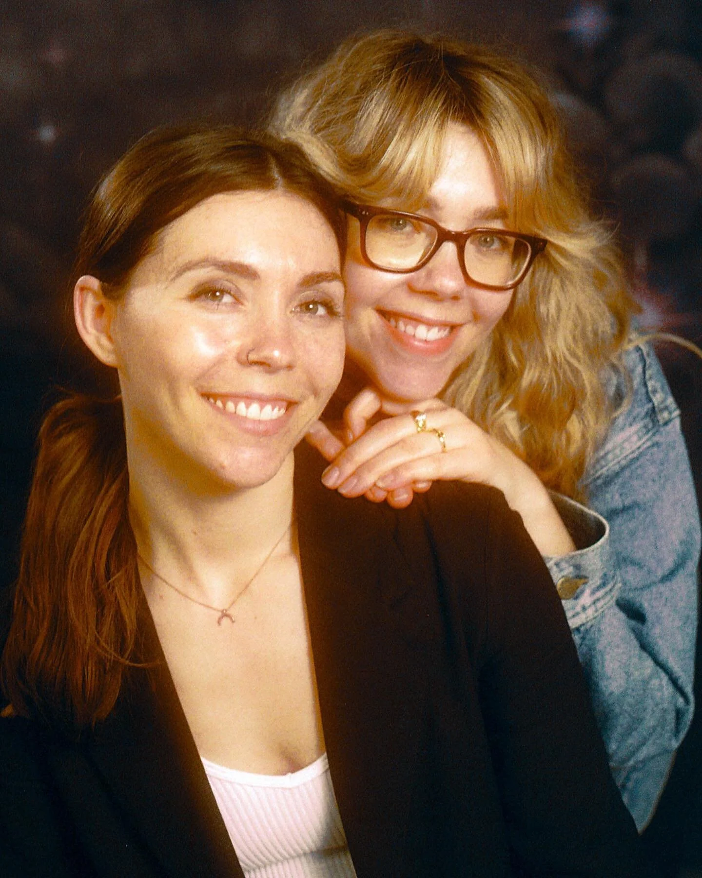 👯&zwj;♀️these two cuties were visiting from out of state and I was so stoked they came to see me on their trip!!

#glamourshots #glamourshot #oakland #sanfranciscophotobooth