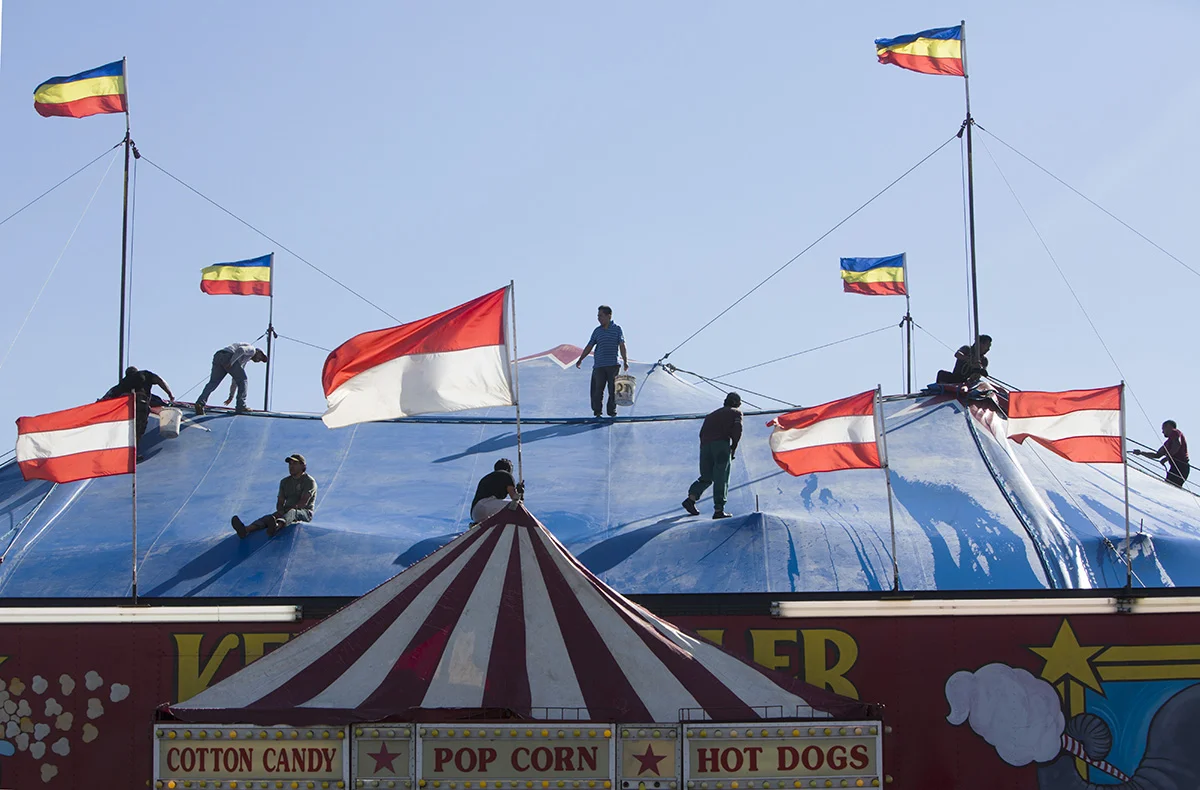 The tent crew washes the Kelly Miller Circus tent in Fort Worth, Tx. The one-ring circus tent is a European style push-pole tent that peaks at 41 ft. and has a seating capacity of 1100.
