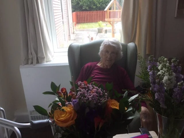 Happy birthday to Effie Hart! 