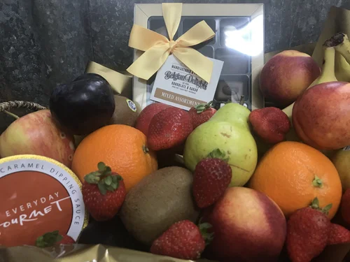 Fruit and Chocolates - PRE ORDER - MUST allow 48 hrs for this to be made especially for you.