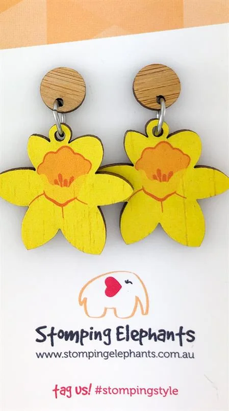 20190806-stomping-earrings-8165-2.jpg
