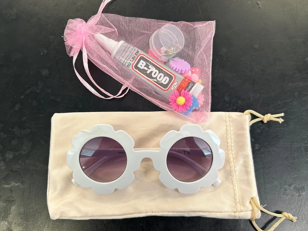 Kids DIY Sunnies Bedazzle Kit White Flower — Gatton Florist and Gifts