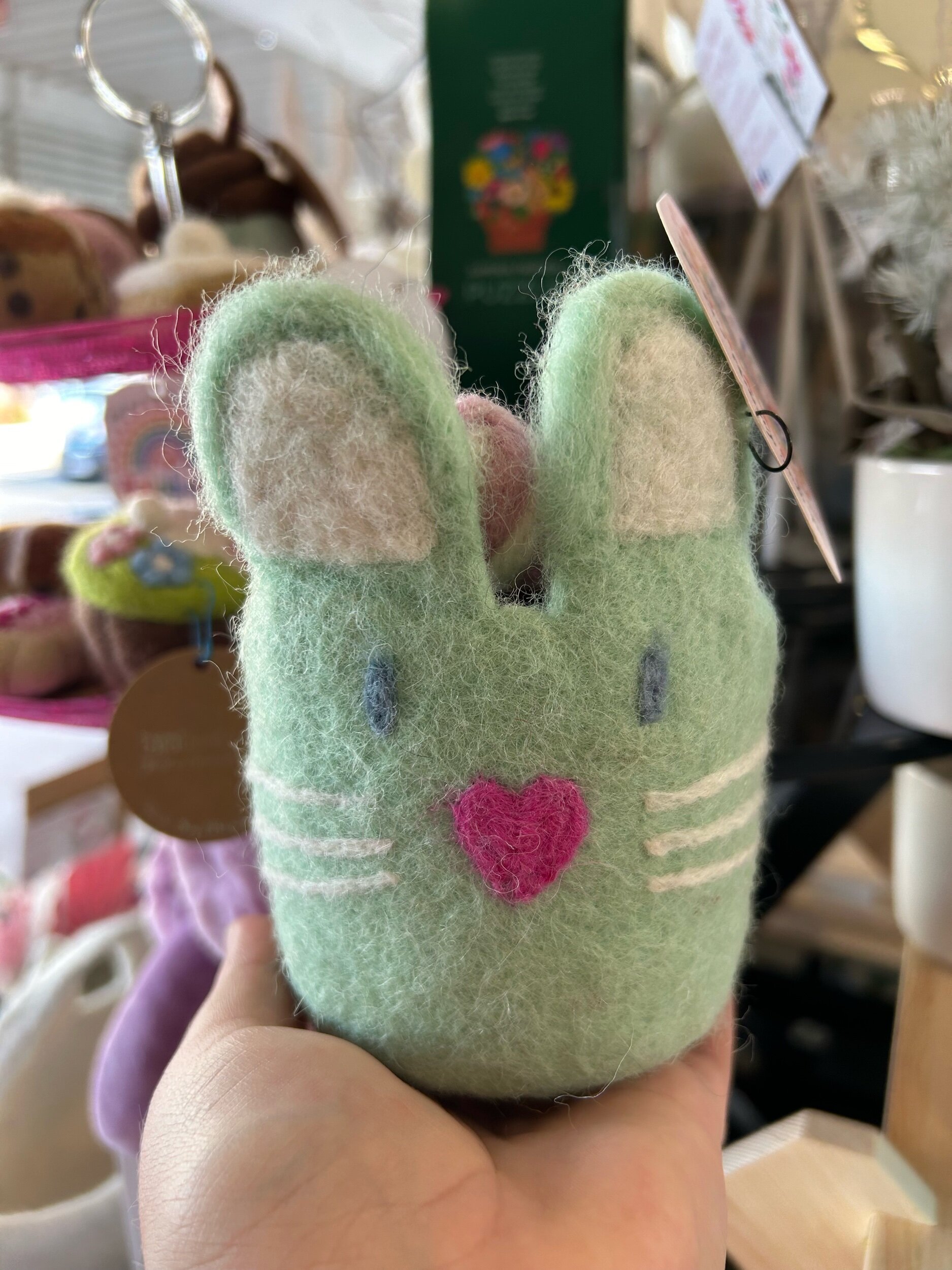 5481999D-5261-4CA6-B28C-E9769E31C9CC