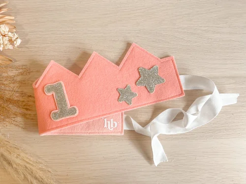NUMBER 1 FELT CROWN - Cashmere