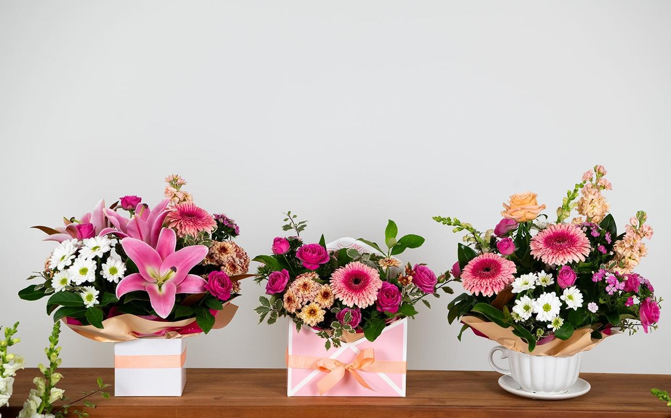 Happy Thursday Flower Lovers 🌸

Today is the last day for your
Mother&rsquo;s Day Pre-orders. 
From 5pm today and for the rest of the weekend we will be offering Florist Choice, while stock lasts. 

PSA We have limited stock left of some varieties a