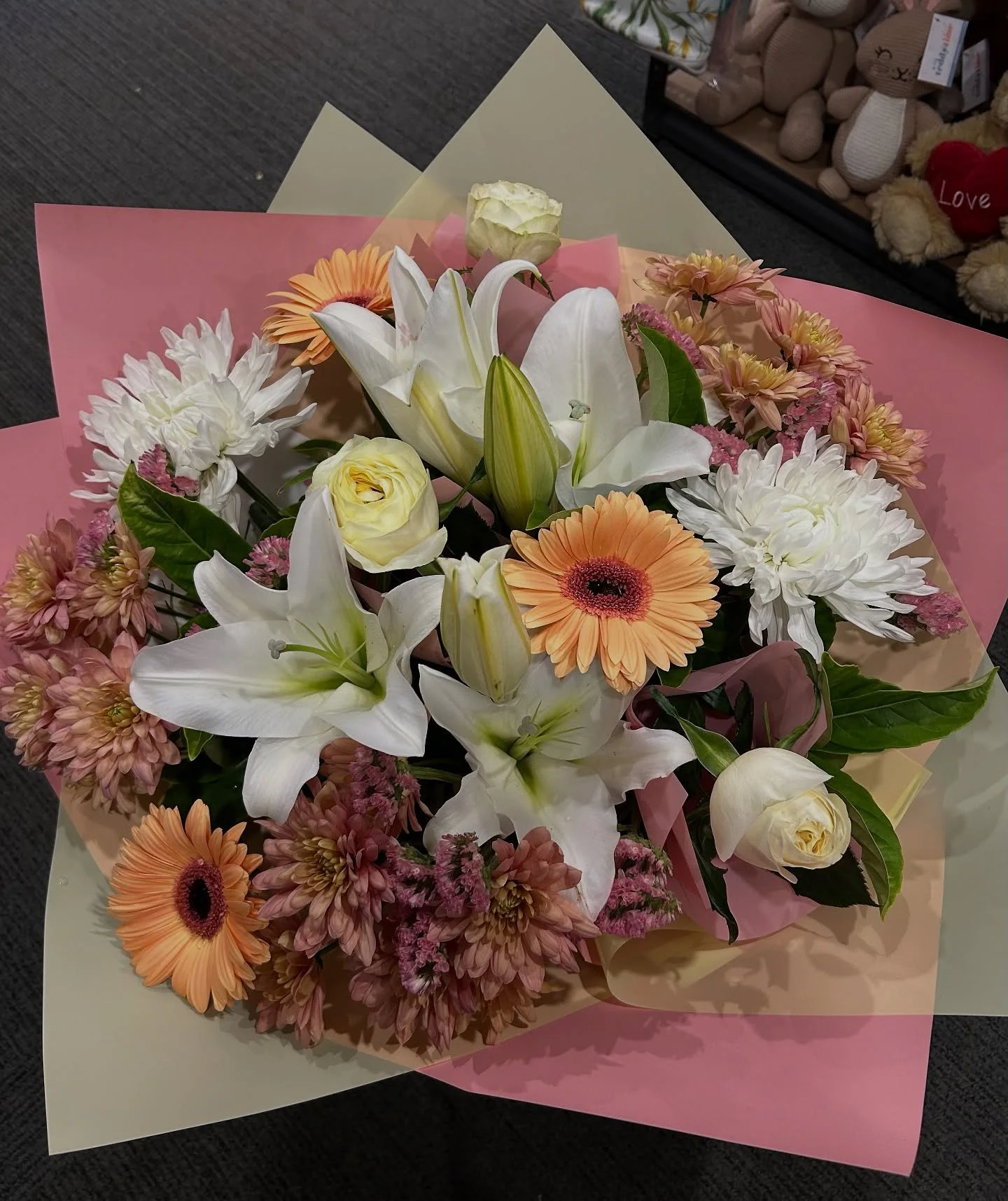Happy Friday Flower Lovers 💐
We&rsquo;re all absolutely loving soft pastel tones this week, including you !  Delicate, dreamy and simply beautiful. 

Don&rsquo;t forget to pre order your weekend blooms, we&rsquo;re expecting it to be a busy weekend 