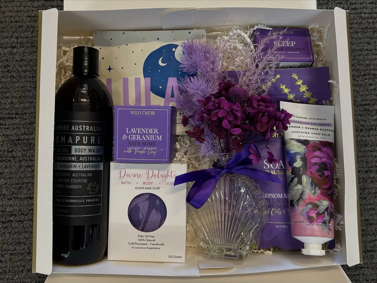✨ Deluxe Relaxation Hamper ✨
Give the gift of pure indulgence with our beautifully curated Deluxe Relaxation Hamper. Perfect for unwinding, it&rsquo;s filled with pampering treats designed to soothe, comfort, and delight.

Featuring lots of awesome s