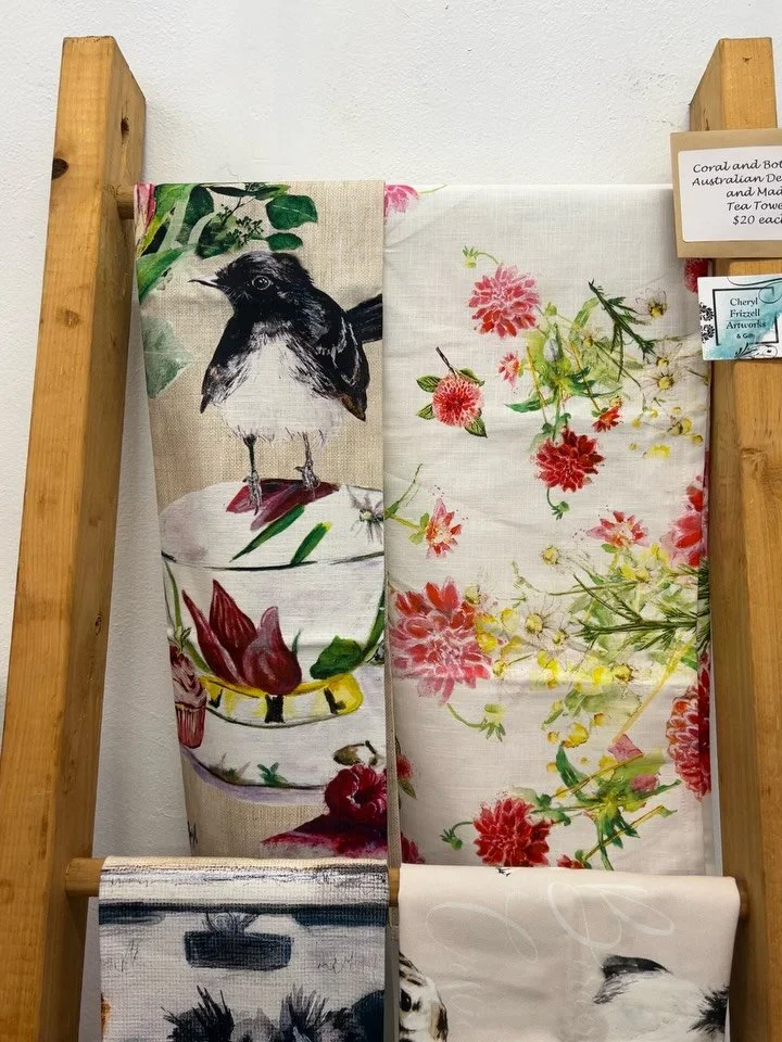 Introducing our latest arrivals by @coralandbotanica 

Designed and Made in Australia 🇦🇺 

We have a variety of New Tea Towels designs (including Christmas), Greeting Cards and New matching Bag and Apron in store now 🫶