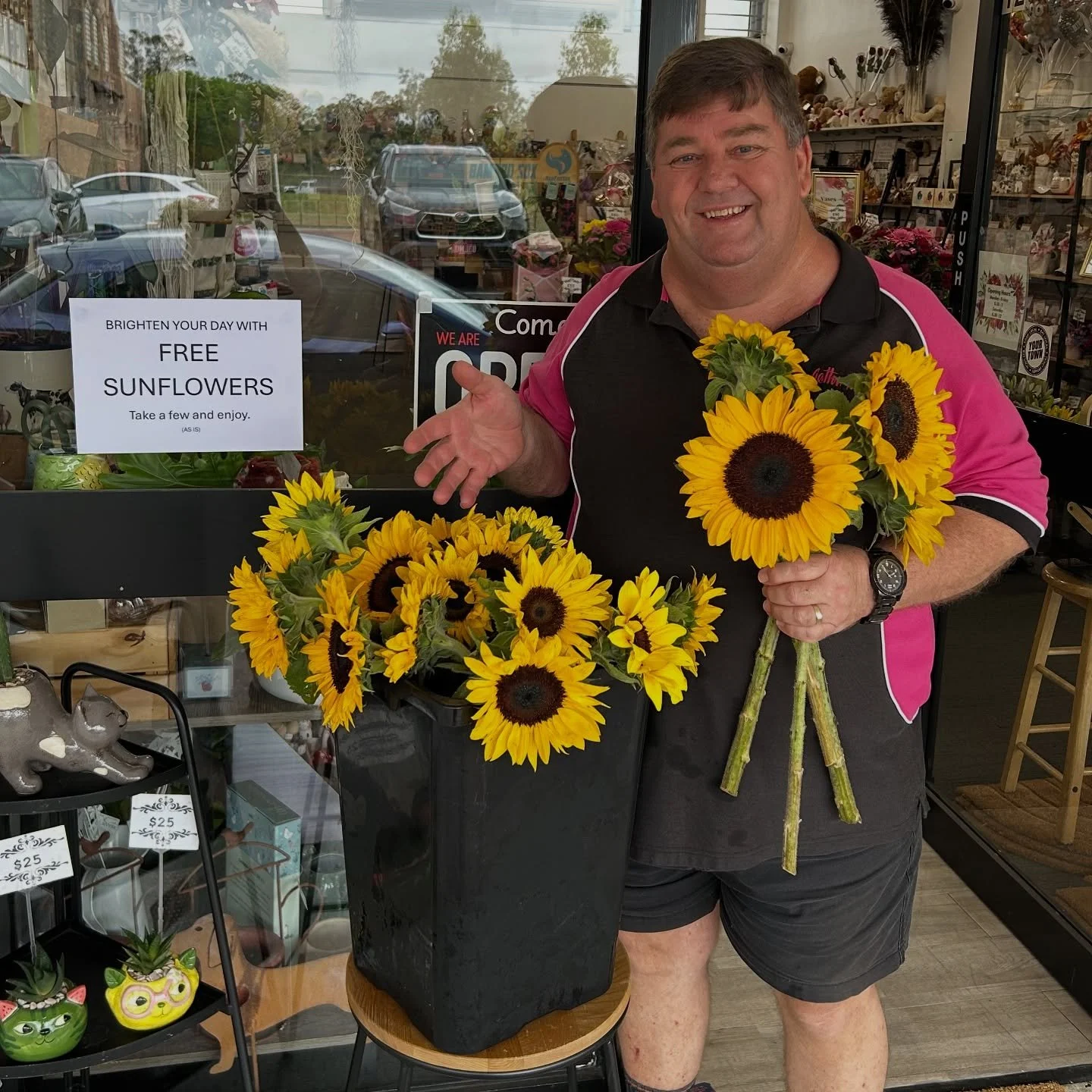 Brighten your day with FREE SUNFLOWERS 🌻 

As is. While stocks last. Collect in store only.

Happy Tuesday from us to you 🫶