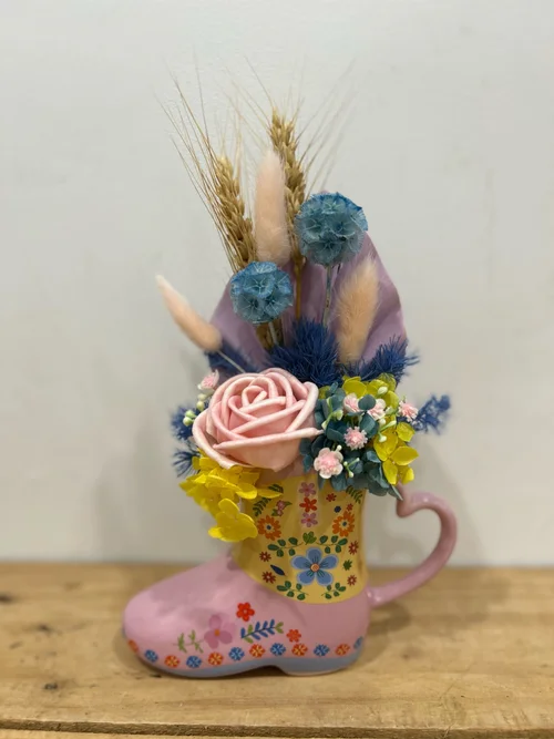 Rianna Preserved Boot Arrangement
