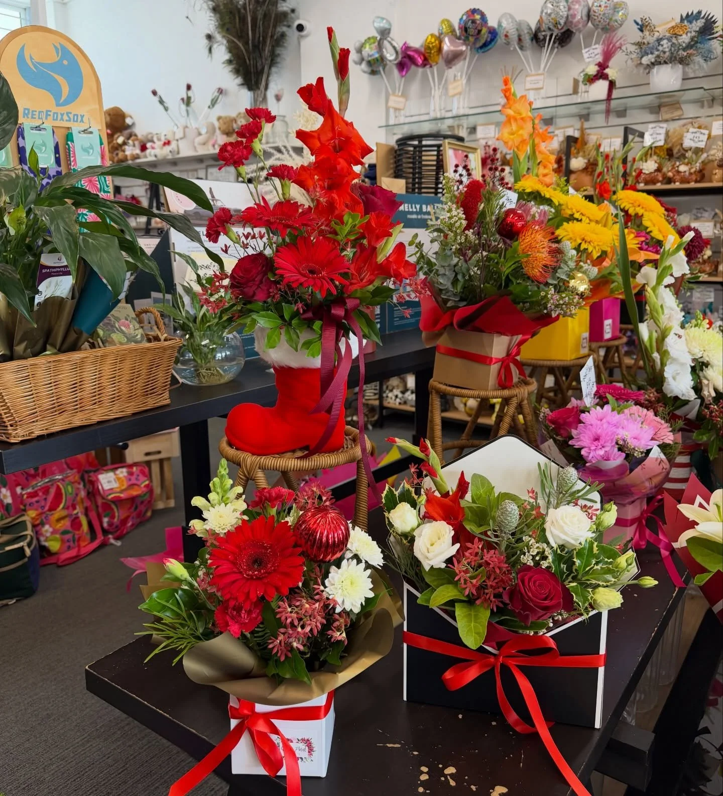 Set the scene this Christmas ✨
A beautiful arrangement on the table, surrounded by family, food and laughter &mdash; that&rsquo;s the magic of Christmas blooms 🎄

Our Christmas Blooms are made by hand, with care and a whole lot of festive love by ou