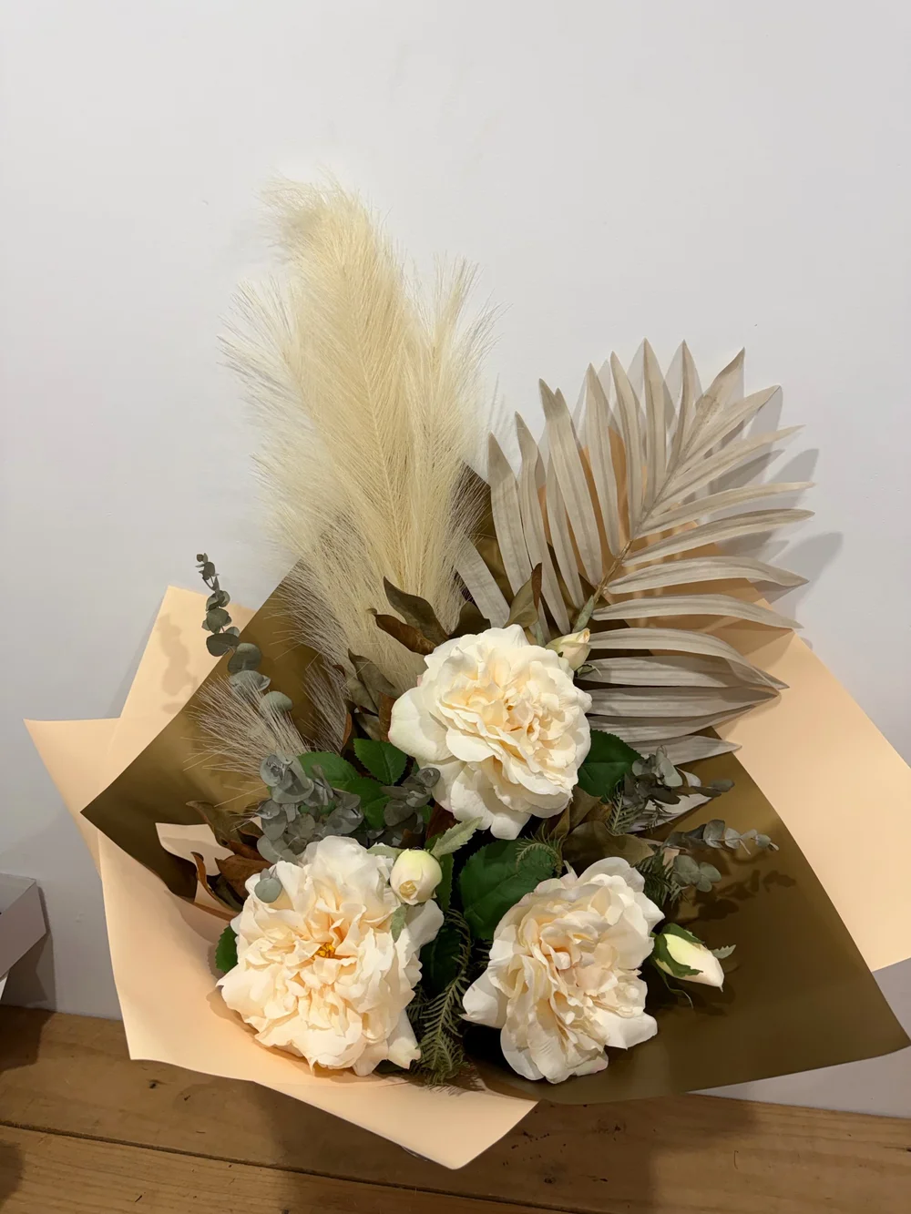 Chaise Preserved / Artificial Blooms