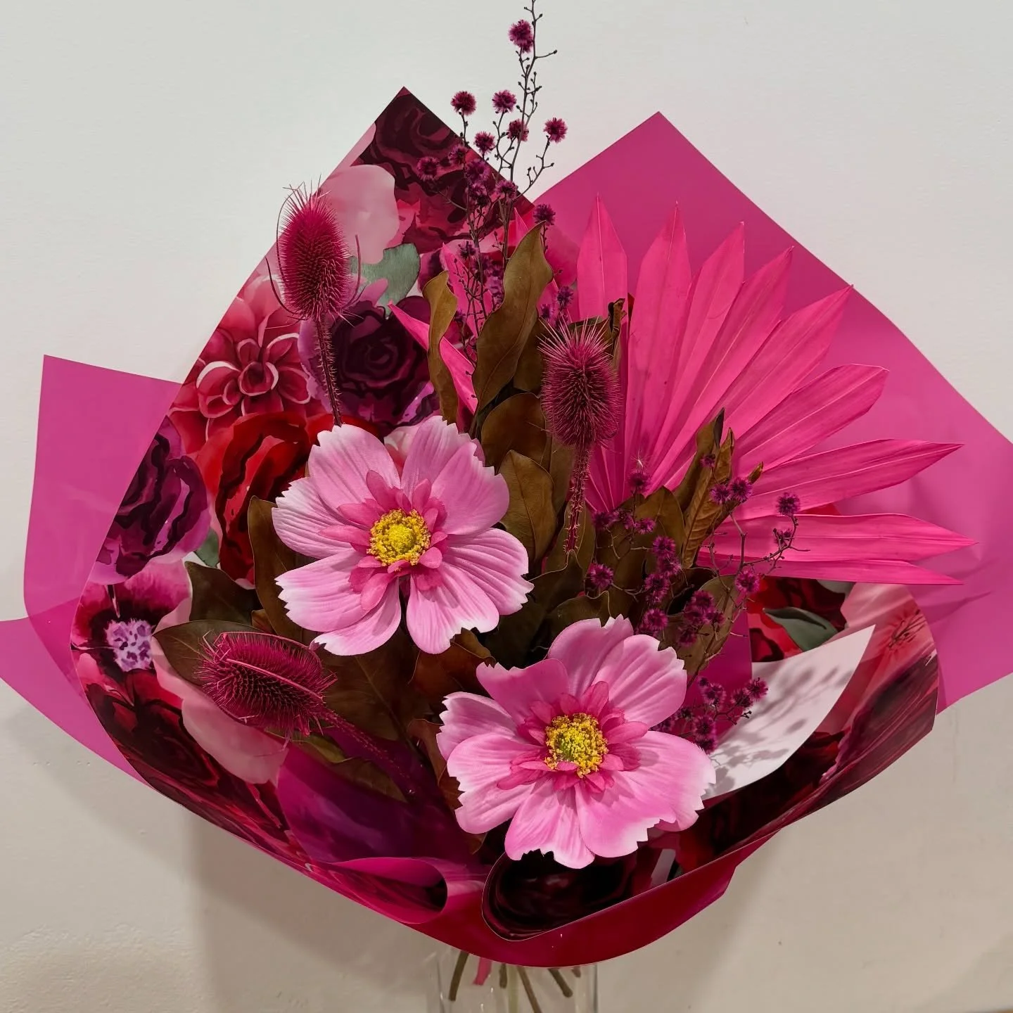 Forever florals, freshly restocked 🤍
Our preserved &amp; artificial bunches are perfect for coffee tables, shelves and those &ldquo;something&rsquo;s missing&rdquo; spaces.

These stunners are available in store and online now
🖥️ www.gattonflorist.